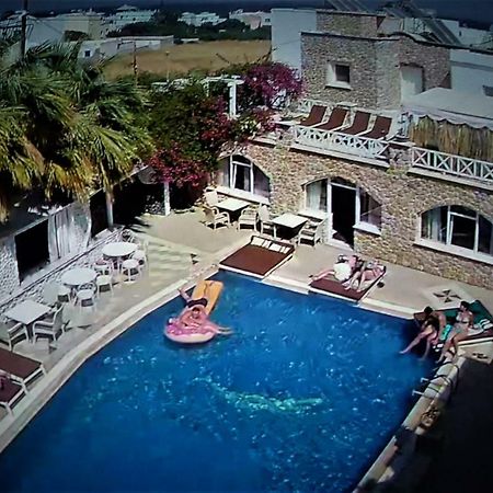 Bougainvillea Suites Kamári 외부 사진