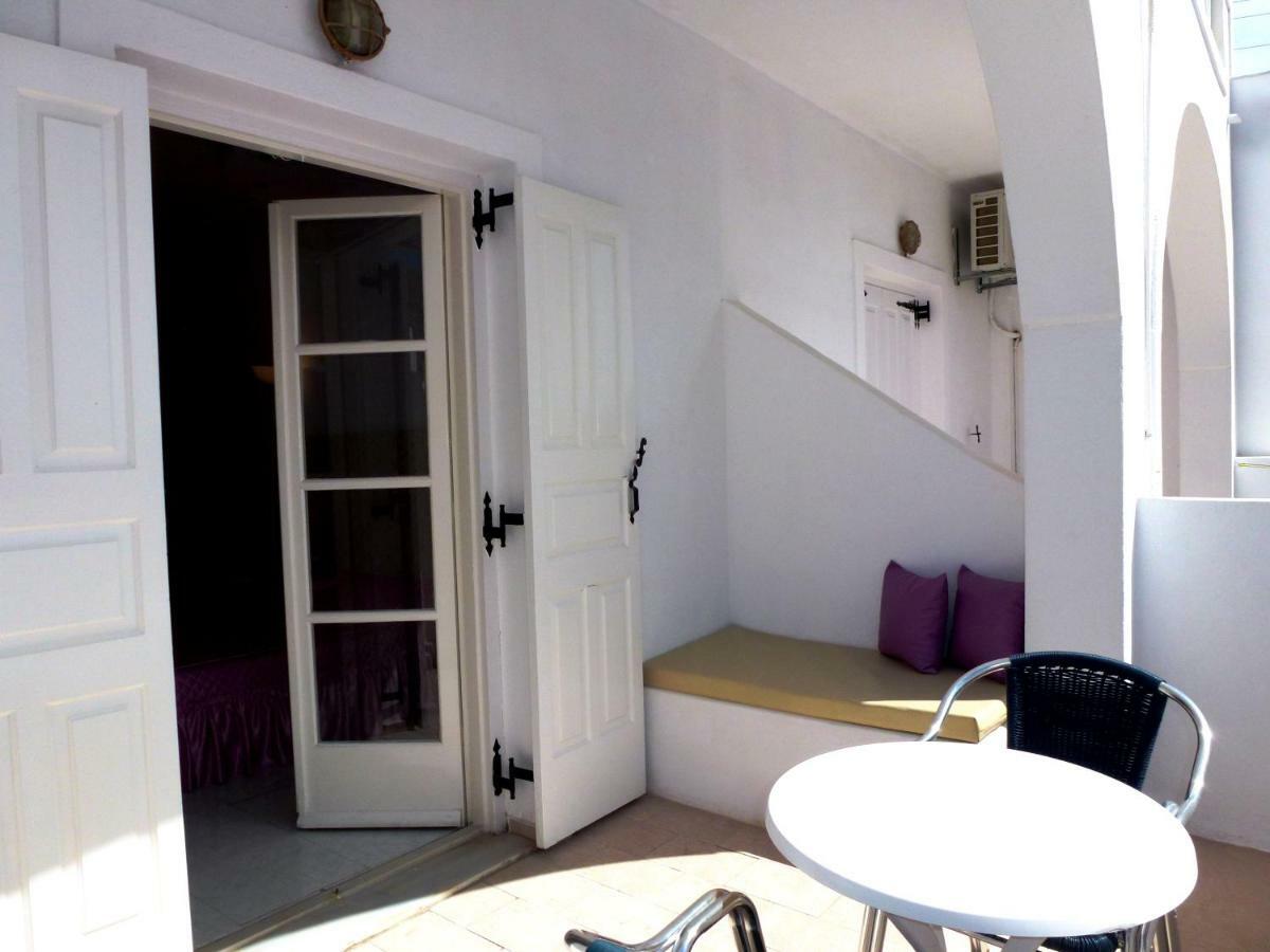 Bougainvillea Suites Kamári 외부 사진