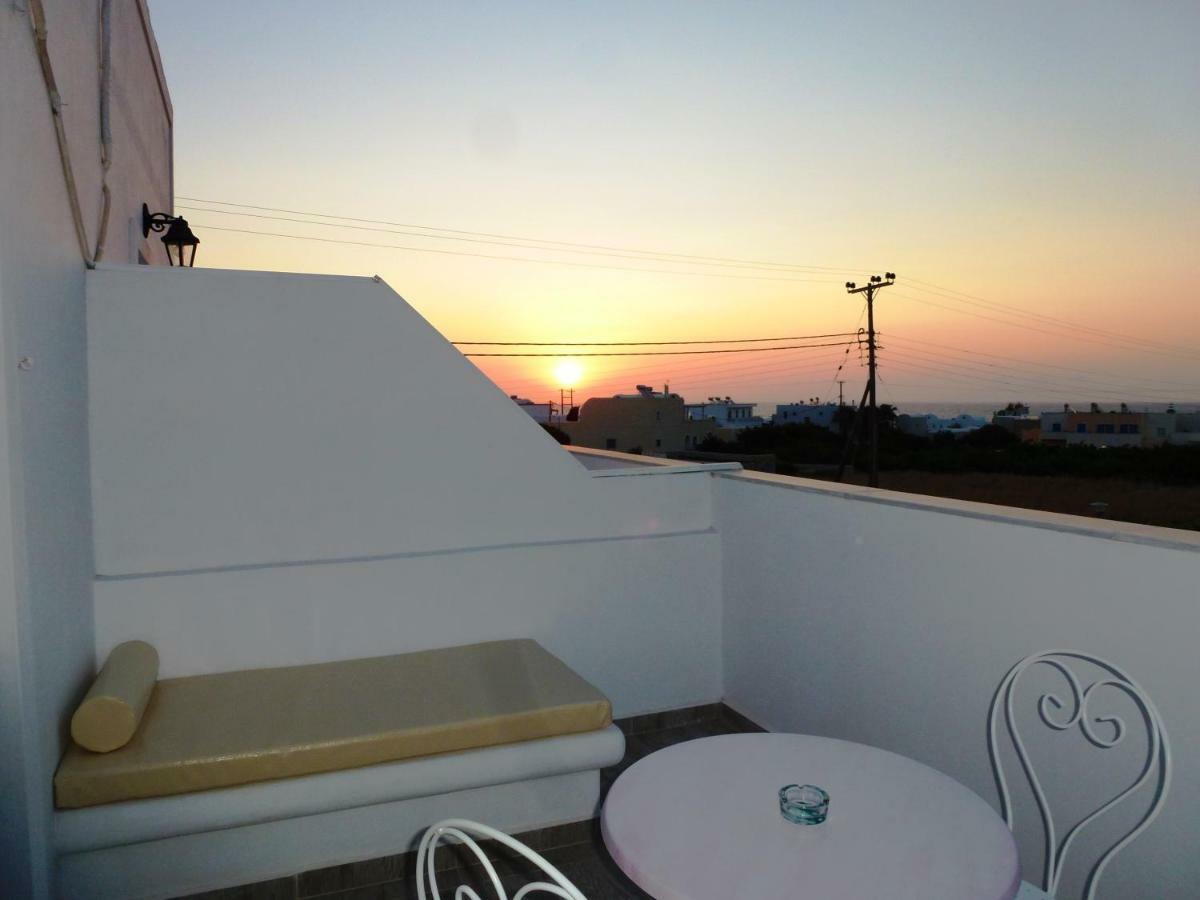 Bougainvillea Suites Kamári 외부 사진